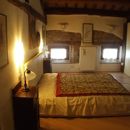 Casa Fiorina Bed & Breakfast