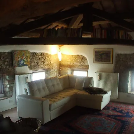 Casa Fiorina לינה וארוחת בוקר 3*